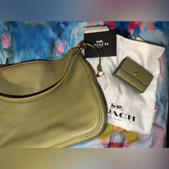 Coach Cary Moss Olive Green Pebbled Leather Shoulder Bag - also have the wallet! - Picture 11 of 16